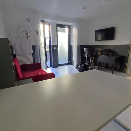 Apartment 24 7 Check In